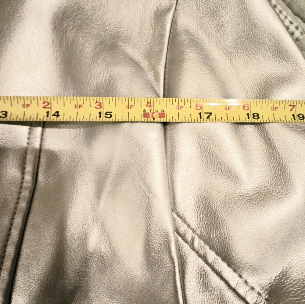 Torrid Metallic Silver Faux Leather Zip Moto Jacket Size 1 - Picture 11 of 12